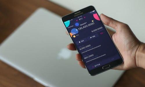   如何在TPWallet中进行聚合闪兑授权 / 
 guanjianci TPWallet, 聚合闪兑, 授权, 加密货币 /guanjianci 

随着区块链技术的发展，加密货币领域的应用场景不断扩展，TPWallet作为一款多功能的加密货币钱包，在满足用户安全存储数字资产的基本需求之余，也为用户提供了一系列便捷的交易功能，其中聚合闪兑（Aggregated Exchange）便是其核心功能之一。聚合闪兑允许用户在多个去中心化交易所（DEX）之间快速交换不同的加密资产，以获取最佳的兑换价格。然而，为了顺利进行闪兑操作，用户需要提前完成授权过程。本文将详细介绍TPWallet中聚合闪兑的授权步骤，以及相关的注意事项和常见问题。

一、什么是TPWallet聚合闪兑？

TPWallet聚合闪兑是一个集成了多个去中心化交易平台的交易功能，用户可以通过TPWallet将不同的加密资产进行快速兑换。这一功能的优势在于，它能够实时比较各个交易所的价格，以帮助用户找到最优惠的交易价。同时，聚合闪兑不需要用户深入了解各个交易所的运作方式，操作简便，用户只需在TPWallet中选择交易对，即可迅速完成兑换。

聚合闪兑的流程一般包括资产授权、交易确认和资产到账。用户需要首先授权TPWallet操作相应的代币，从而完成交易。而后，TPWallet会将用户的订单发送至适当的去中心化交易所进行交易，一旦交易完成，用户将立即在钱包中看到新的资产。这个过程高效且安全，确保用户在享受交易便利的同时，资金也能得到有效保护。

二、TPWallet聚合闪兑的授权步骤

为了顺利使用TPWallet的聚合闪兑功能，用户需要完成以下几个步骤：

h41. 安装TPWallet/h4

首先，用户需要在自己的手机或电脑上安装TPWallet应用。如果你是手机用户，可以直接在应用商店下载。请确保你下载的是官方版本，以避免安全风险。

h42. 创建或导入钱包/h4

安装完成后，用户需创建一个新钱包或导入已有的钱包。如果是新用户，需要设置一个强密码并保存私钥，确保资产安全。如果是导入已有的钱包，需用助记词或私钥进行导入确认。

h43. 添加资产/h4

在完成钱包的创建或导入之后，用户需要将希望进行闪兑的资产添加到钱包中。可以通过转账、购买或其他方式将数字资产存入钱包。

h44. 进行资产授权/h4

在TPWallet中，找到“聚合闪兑”功能，选择你希望兑换的加密资产。在进行交易之前，系统会提醒用户进行资产授权，这是为了让TPWallet能够安全地操作这些资产。用户需要点击“授权”按钮，并在弹出的交易确认框中确认授权交易。此时，系统会要求用户输入密码，以确保安全。

h45. 完成交易/h4

资产授权完成后，用户可以继续选择交易对并进行闪兑操作。在确认交易信息无误后，点击“确认交易”，TPWallet将自动在多个交易所之间寻找最佳价格，并完成交易。

h46. 查询交易记录/h4

成功完成闪兑后，用户可以在TPWallet的交易记录中查看此次交易的详细信息，包括交易对、兑换数量、交易费用等。

三、注意事项

在使用TPWallet聚合闪兑功能时，用户需要注意以下几点：

h41. 交易手续费/h4

不同的去中心化交易所会收取不同的交易手续费，因此在进行闪兑时应仔细查看手续费信息。此外，由于区块链网络的拥堵情况，链上费用可能也会有所波动，建议用户提前准备足够的手续费。

h42. 资产授权风险/h4

进行资产授权时，用户需要确认授权的资产及其数量。若不小心授权了过多的数量，将可能导致资产损失。因此，建议用户只授权所需的最小数量。

h43. 确保钱包安全/h4

如同其他加密货币钱包一样，TPWallet的安全性极其重要。用户在使用过程中应定期备份钱包，避免因设备丢失或损坏导致资产无法找回。同时，绝不要将私钥或助记词告知他人，以防受到网络诈骗或安全攻击。

h44. 网络连接/h4

使用聚合闪兑功能时，确保网络稳定，以避免交易中断或失败。同时，建议用户在进行大额交易时，特别关注自身的网络连接情况，确保资金安全。

四、常见问题解答

h41. 如何解决资产授权失败的问题？/h4

在使用TPWallet进行资产授权时，有时可能会遇到授权失败的情况。解决这一问题的方法如下：

首先，检查网络连接是否正常。有时候，网络不稳定会导致交易无法提交。此外，用户也可以尝试重启TPWallet，或者清理应用的缓存数据，重新尝试进行授权。

如果仍然无法解决，可以检查授权合约的设置。某些代币的智能合约可能会因设定问题导致授权失败。用户可以查阅该代币的官方文档，以确认是否需要特别的授权设置。

如果问题依然存在，建议用户加入TPWallet的官方社区，向开发团队寻求帮助，或在社区内询问其他用户是否有遇到类似情況并获得解决方案。

h42. 最大换币额度是多少？/h4

在TPWallet的聚合闪兑功能中，最大换币额度受多种因素影响，包括用户的信任度、代币流动性和去中心化交易所的限制。用户可以在TPWallet中查询具体的换币额度。

通常情况下，TPWallet会根据用户的交易历史和资产规模，给予不同的兑换上限。为保证安全，建议用户在大额交易前提前咨询TPWallet的客服团队。

另外，某些代币可能因流动性不足导致最大兑换额度较低，用户在选择交易时应留意相关信息。

h43. 聚合闪兑和中心化交易所的比较？/h4

聚合闪兑与中心化交易所（CEX）的主要区别在于资产的控制权和交易的透明性。使用聚合闪兑，用户的资产始终由自己掌控，不需要将资金转入第三方交易所；而在中心化交易所，用户需将资产存入交易所账户，可能面临一定的安全风险。

此外，聚合闪兑一般提供较低的交易费用，因其省去了中介环节，让用户能够享受更具竞争力的价格。然而，由于去中心化特性，聚合闪兑的交易速度可能会受到区块链网络状况的影响，而中心化交易所通常具有更快的处理速度。

值得注意的是，聚合闪兑的发展依赖于去中心化金融（DeFi）的蓬勃发展，而中心化交易所相对来说运作机制相对成熟，用户可以在两者之间根据具体需求进行选择。

h44. 怎样提高TPWallet的安全性？/h4

保护TPWallet的安全性至关重要，以下是几种提高TPWallet安全性的有效方法：

第一，定期备份。用户应定期将钱包信息和私钥备份在安全的地方，以防丢失。推荐使用硬件钱包作为备份，确保私钥不被黑客攻击。

第二，启用双重认证。虽然TPWallet并没有统一的双重认证功能，但用户可以在相关的设备和账户上启用双重认证，以增加安全性。例如，启用手机的生物识别以及其他安全方式，保护TPWallet不被他人获取。

第三，保持软件更新。确保TPWallet始终使用最新版本，以防止老版本中存在的安全漏洞被黑客利用。如果有最新的更新，请及时下载并安装。

通过以上措施，用户可以有效提高TPWallet的安全性，在使用聚合闪兑功能时更加放心。

总之，TPWallet凭借其聚合闪兑的功能，为用户提供了极大的便利。尽管授权过程较为简便，但用户在进行每一步操作时，需时刻保持警惕，确保资金安全。希望本文能对广大用户在使用TPWallet时解决疑问，提供帮助。
